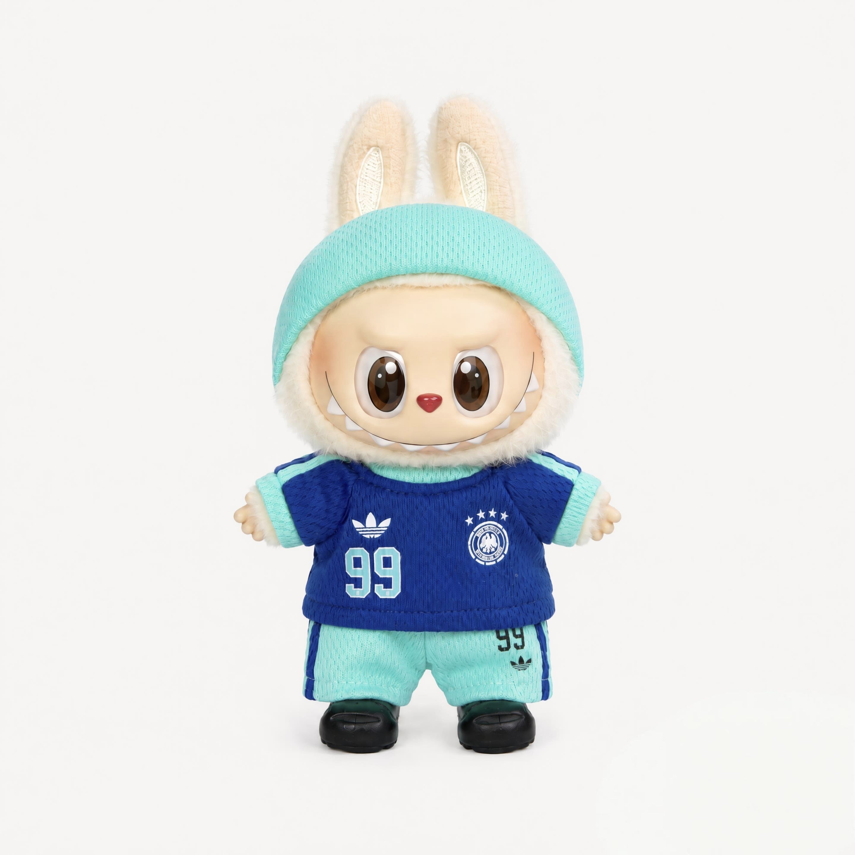 Labubu football jersey kit – Germany Away – Labubu clothes personalised with your own number and name printed on the jersey, compatible with similar 17cm dolls